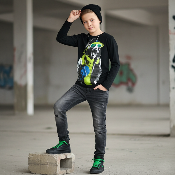 Teen boys&rsquo; long sleeve T-shirt Reporter Young black with skateboarder print 141-42B-89-100, 152