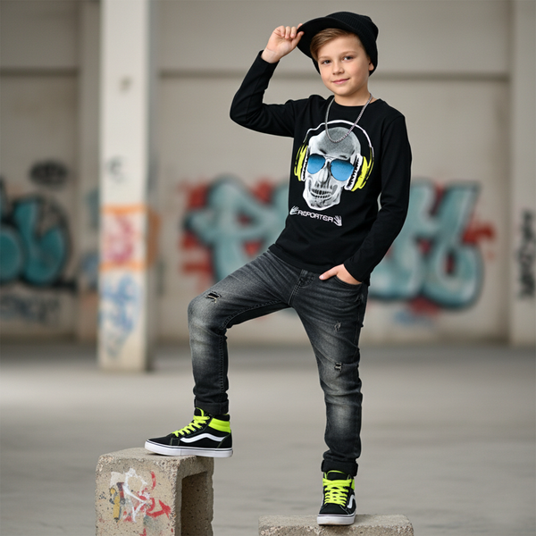 Teen boys&rsquo; long sleeve T-shirt Reporter Young black with skull headphones print 133-42B-98-100, 146